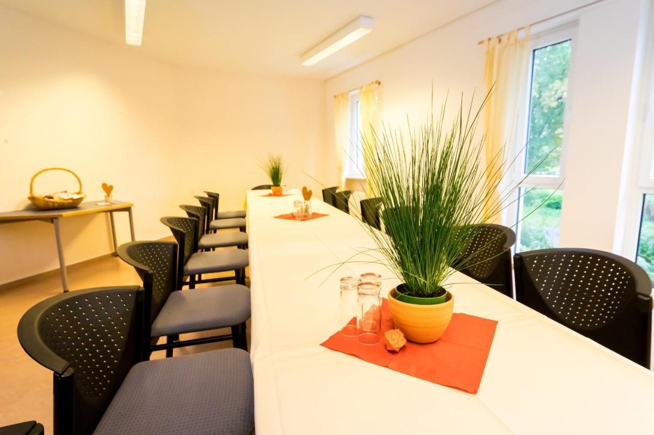 Wohlfuehlhotel Im Schlosspark - Self Checkin Hotel